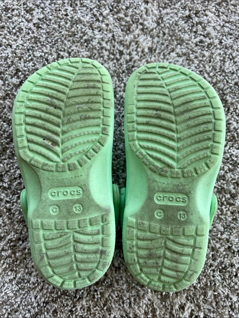 Crocs Kids Classic Clog Sandals in Pistachio Green Size 13